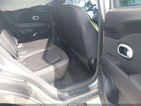 2017 KIA SOUL Base