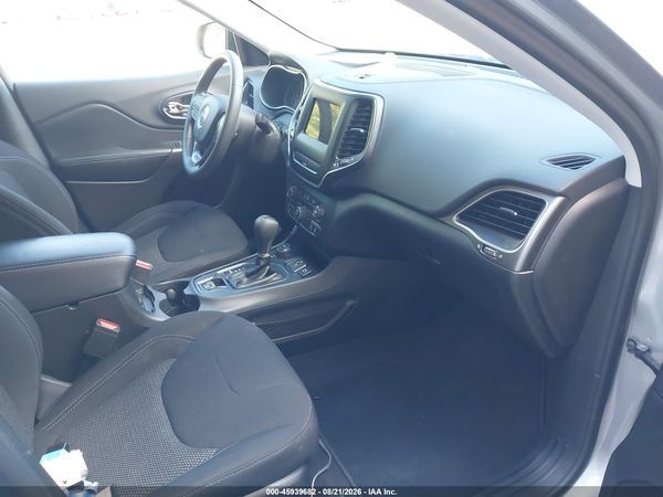 2019 JEEP CHEROKEE LATITUDE 4X4