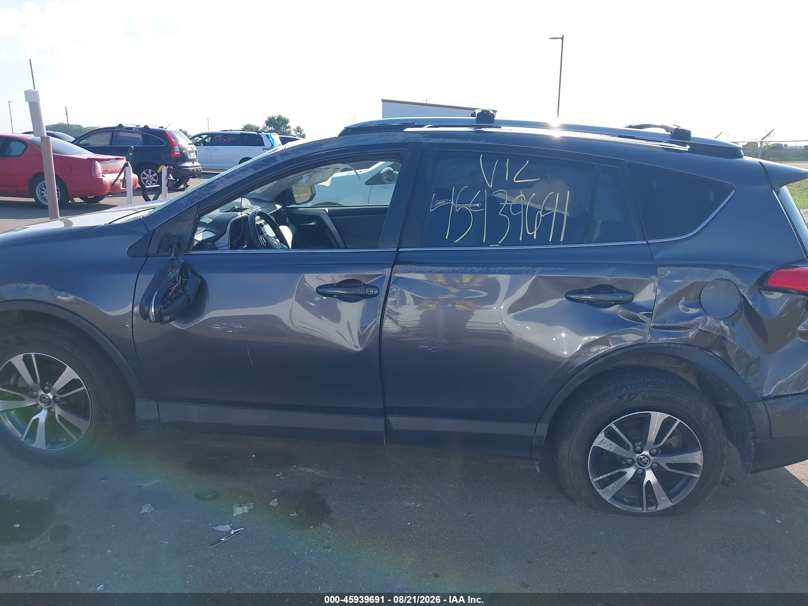 2018 TOYOTA RAV4 XLE
