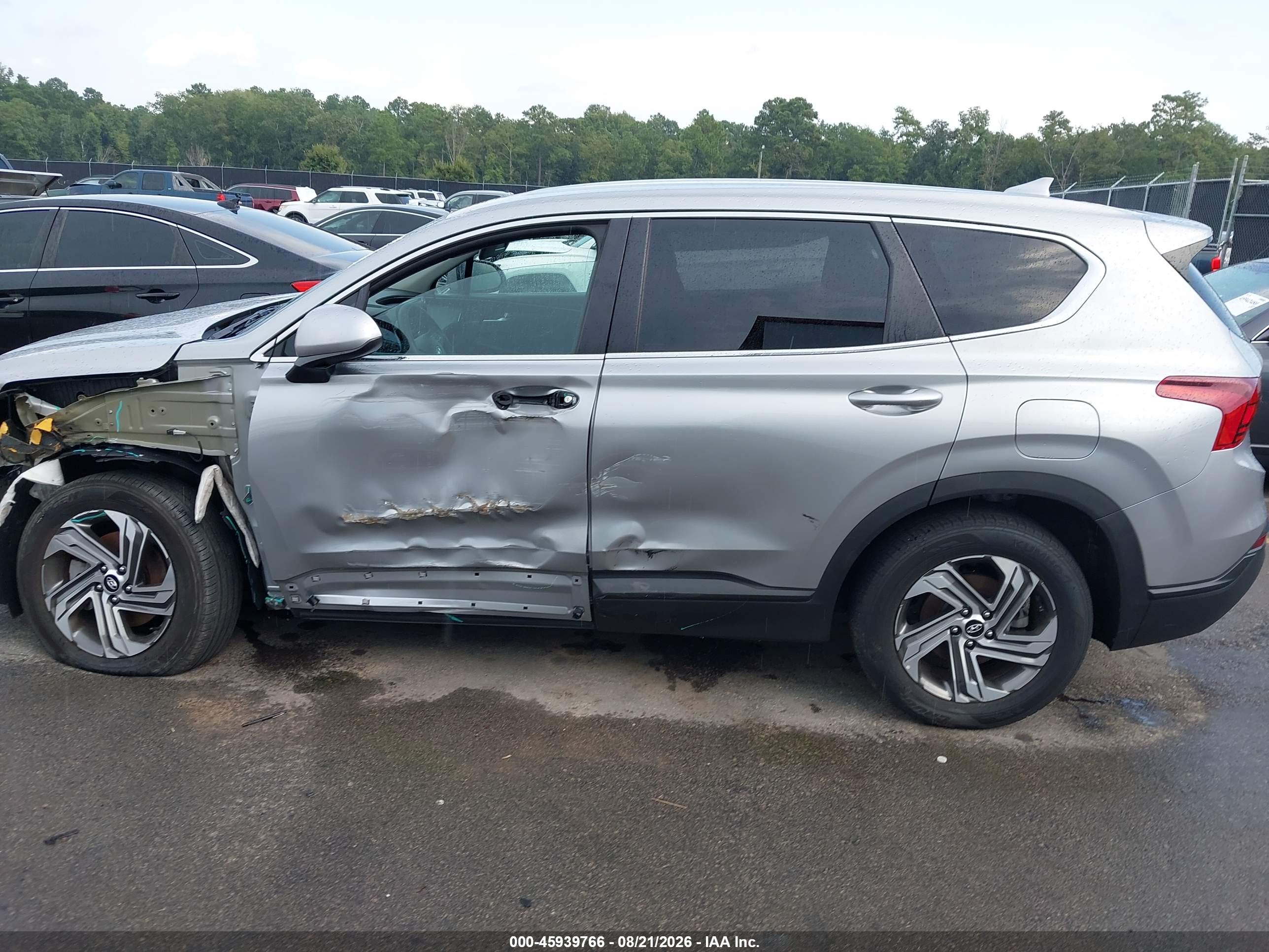 2022 HYUNDAI SANTA FE SE