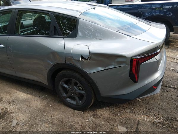 2026 KIA K4 LXS