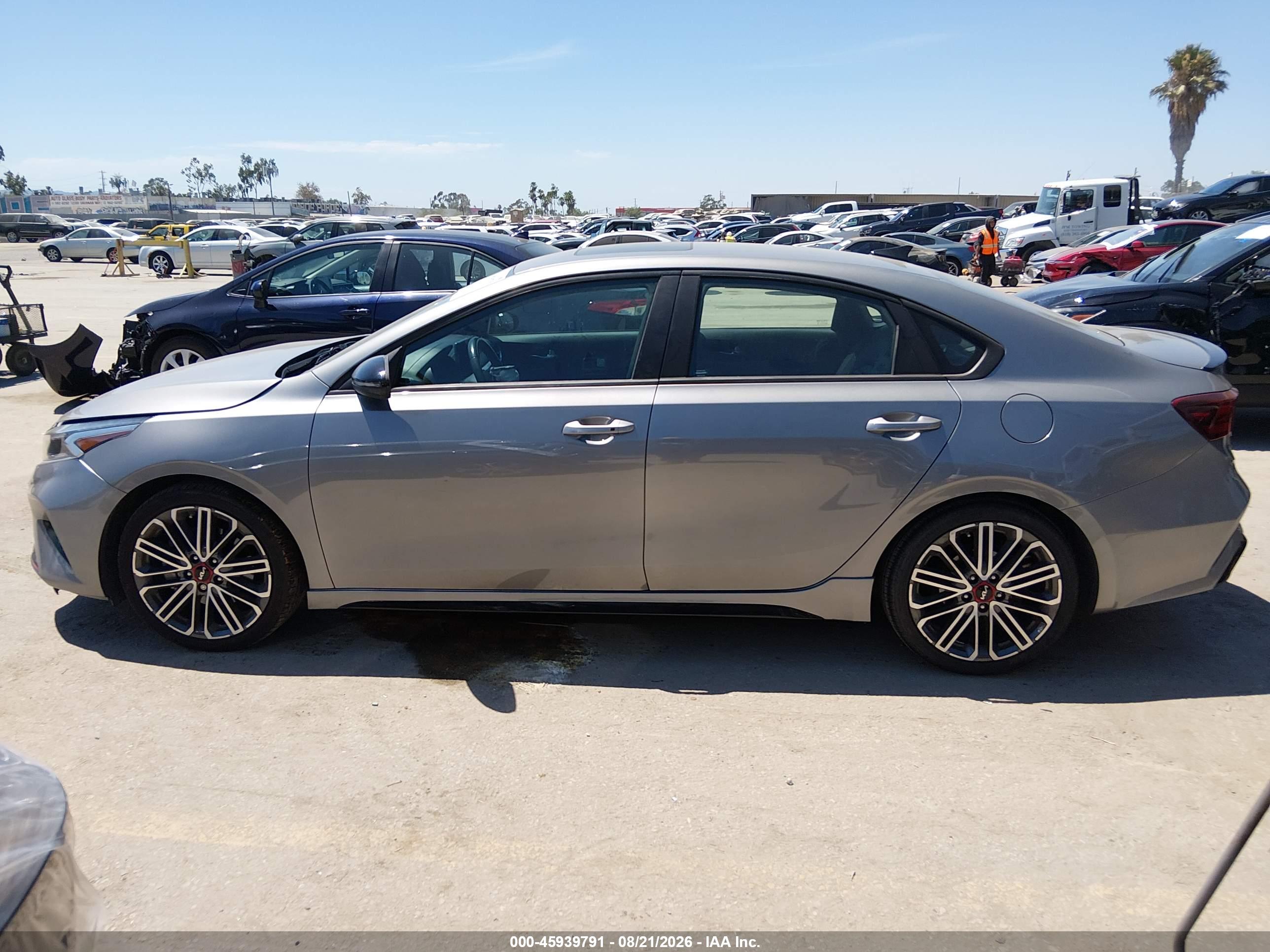 2023 KIA FORTE GT MANUAL