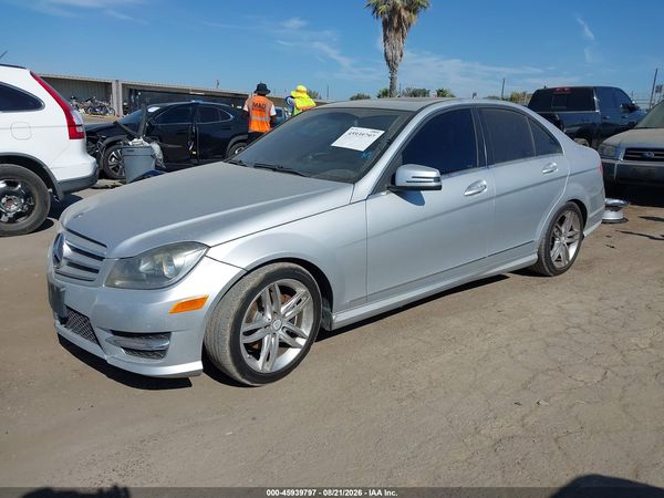 2013 MERCEDES-BENZ C 250 SPORT
