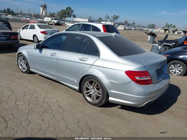 2013 MERCEDES-BENZ C 250 SPORT