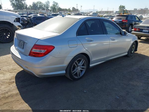 2013 MERCEDES-BENZ C 250 SPORT