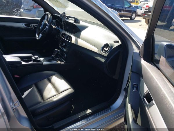 2013 MERCEDES-BENZ C 250 SPORT