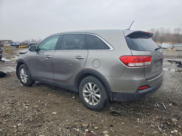 2016 KIA SORENTO L / LX