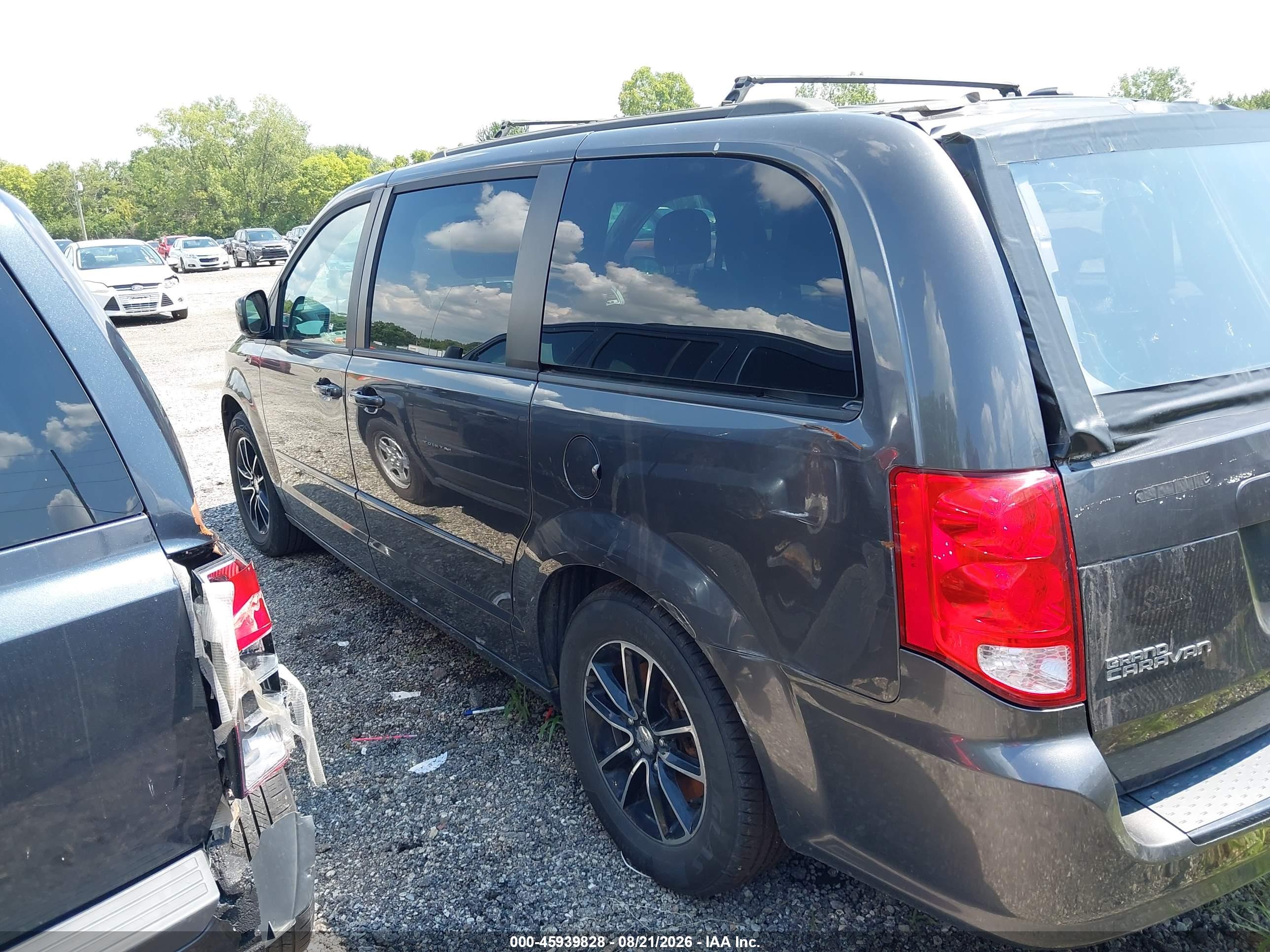2017 DODGE GRAND CARAVAN SE PLUS