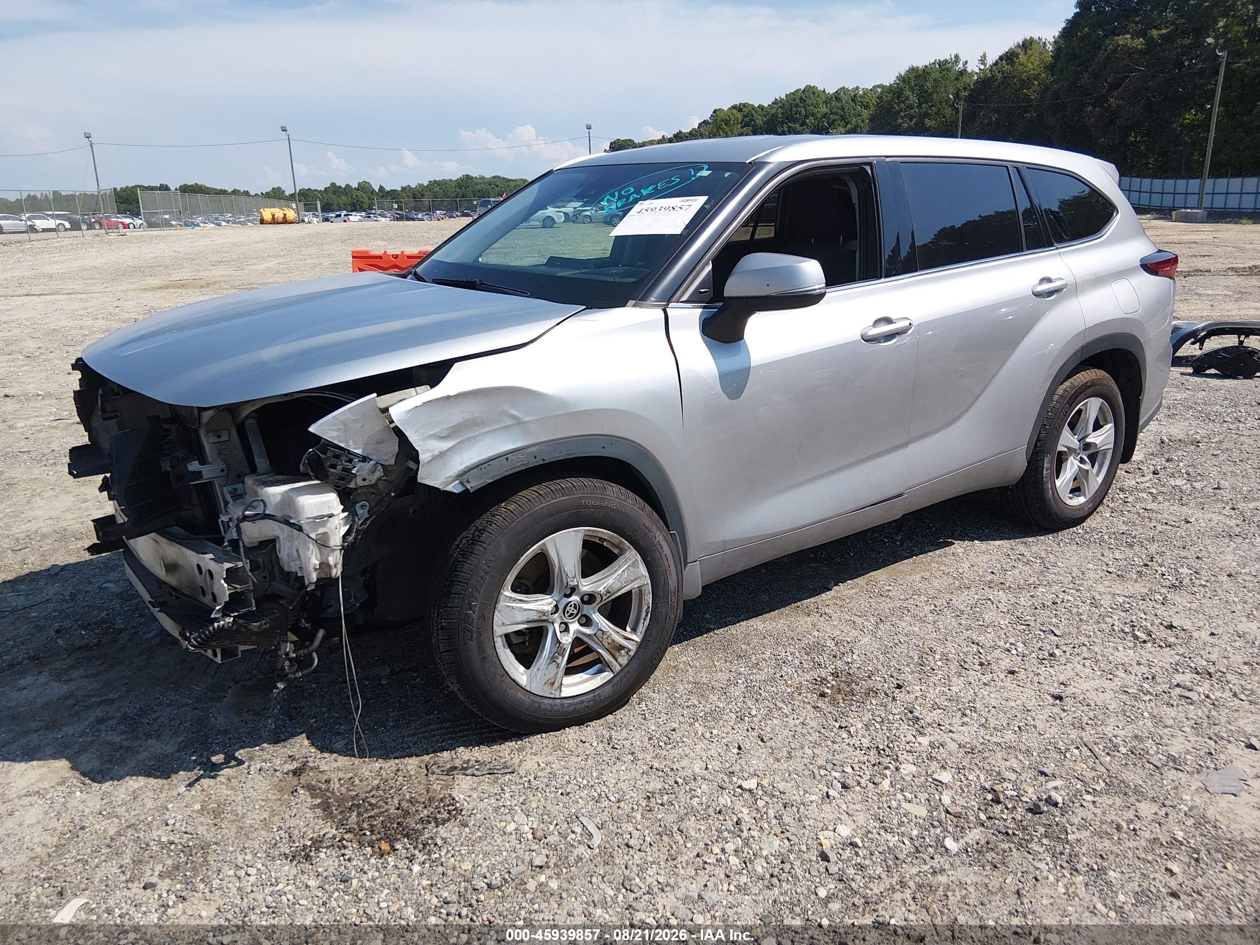2022 TOYOTA HIGHLANDER L — I2