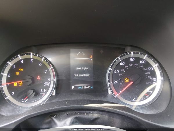 2022 TOYOTA HIGHLANDER L — I7
