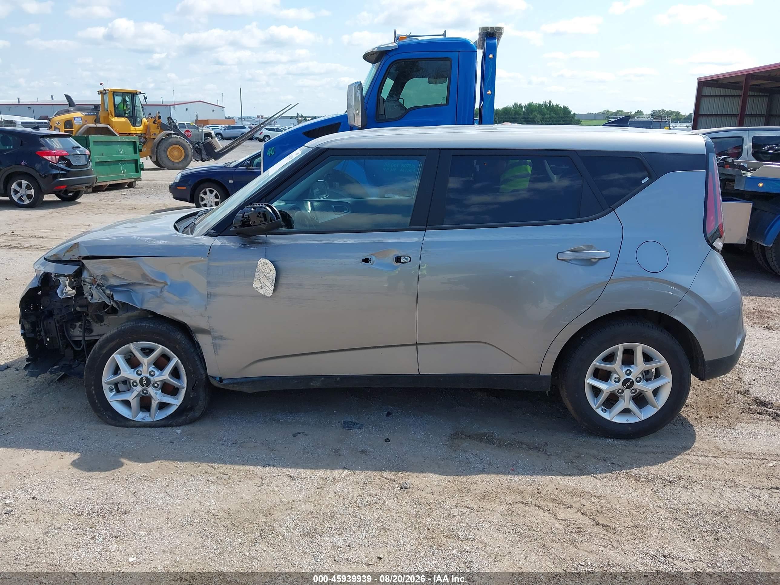 2025 KIA SOUL LX