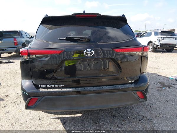 2022 TOYOTA HIGHLANDER XLE