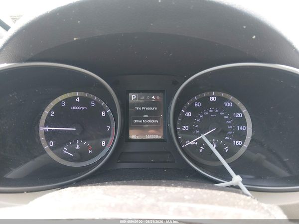 2017 HYUNDAI SANTA FE SE