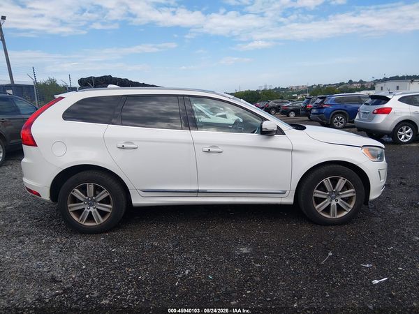 2017 VOLVO XC60 T5 INSCRIPTION