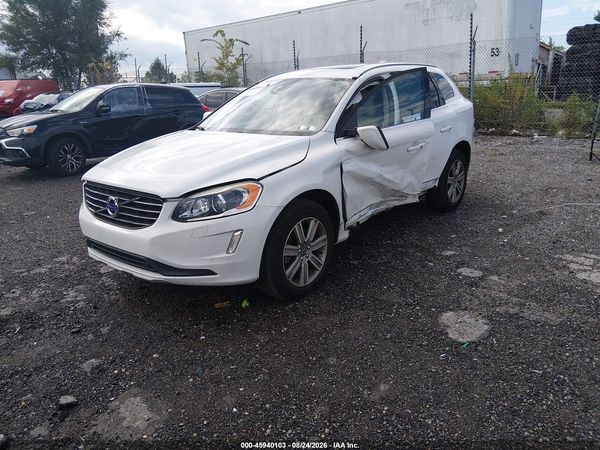 2017 VOLVO XC60 T5 INSCRIPTION