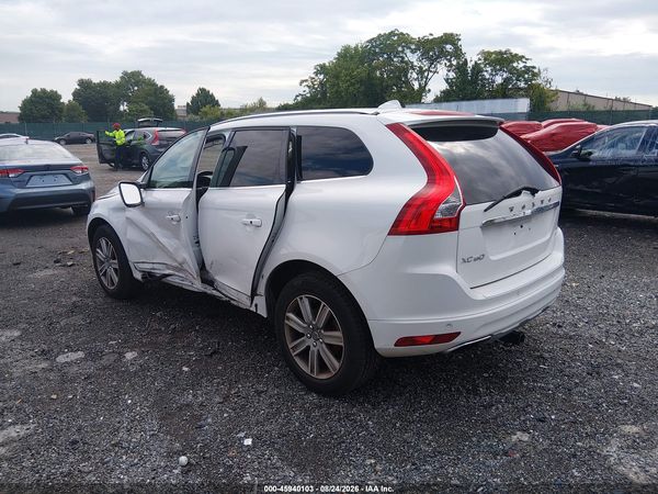 2017 VOLVO XC60 T5 INSCRIPTION