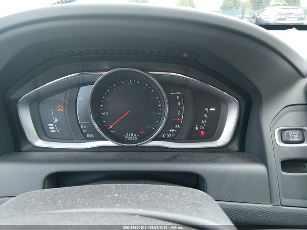 2017 VOLVO XC60 T5 INSCRIPTION