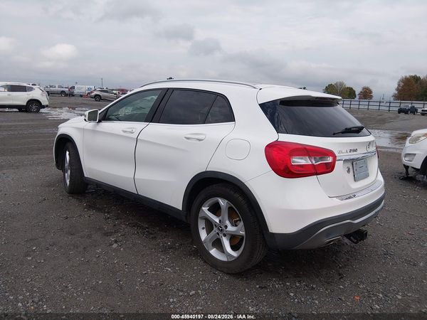 2019 MERCEDES-BENZ GLA 250 4MATIC