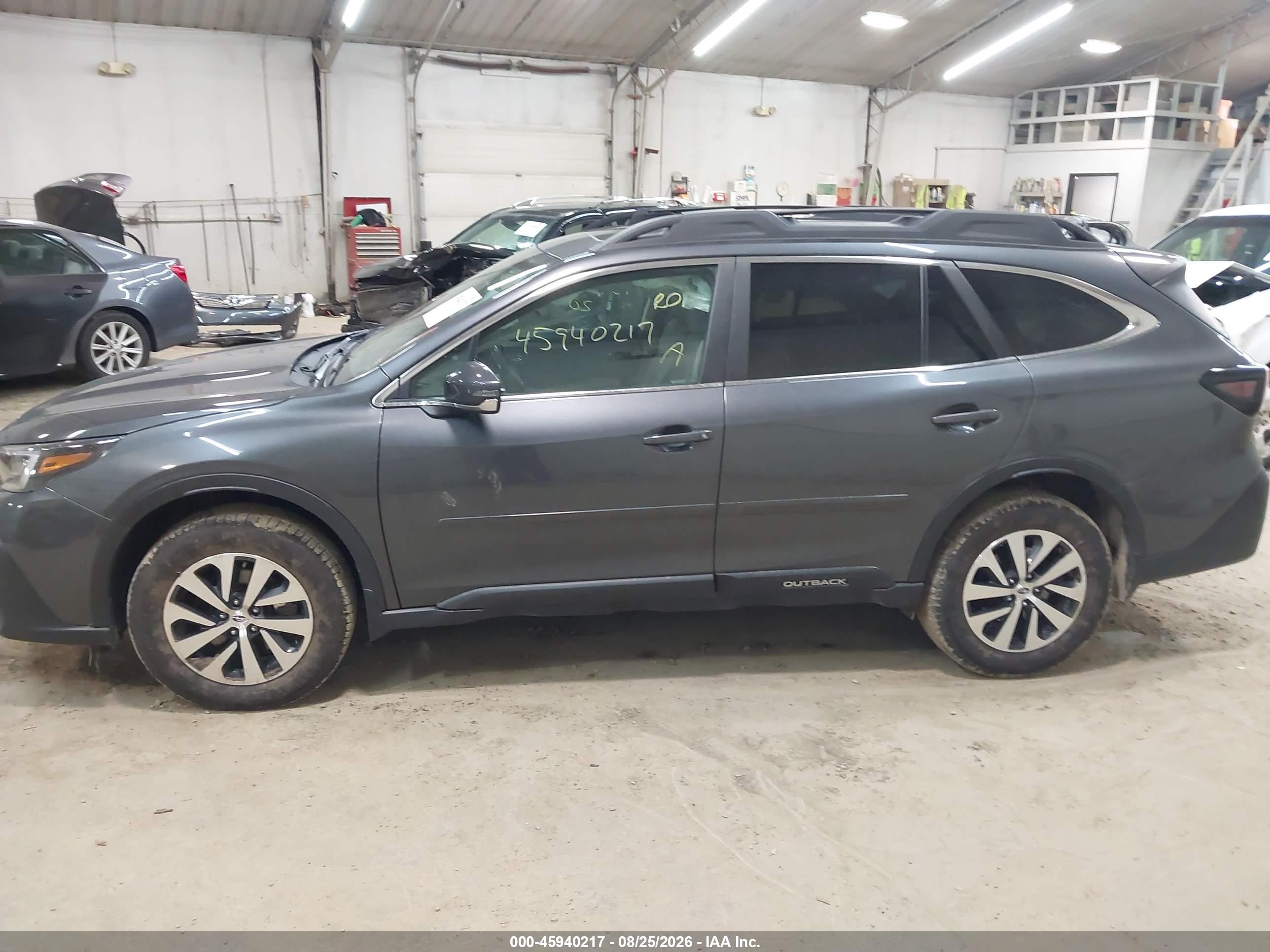2020 SUBARU OUTBACK PREMIUM
