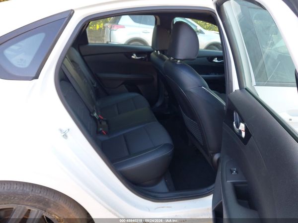 2021 KIA FORTE GT-LINE — I8