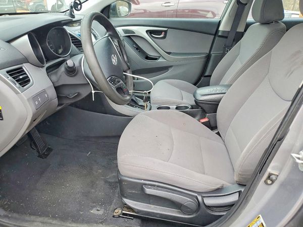 2014 HYUNDAI ELANTRA GLS (Middle)