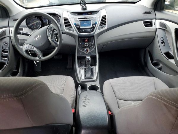 2014 HYUNDAI ELANTRA GLS (Middle)