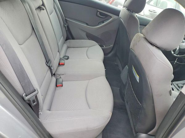 2014 HYUNDAI ELANTRA GLS (Middle)