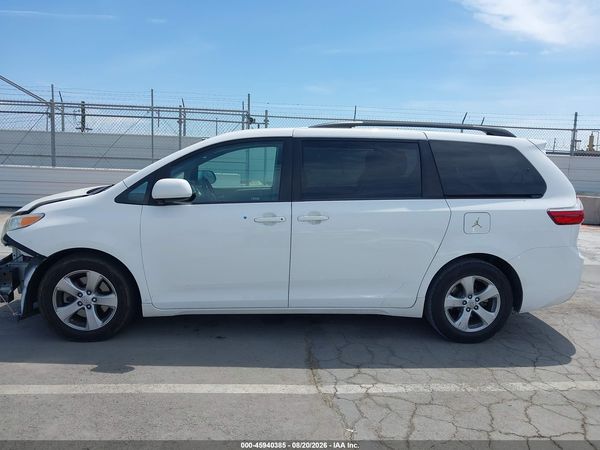 2016 TOYOTA SIENNA LE 8 PASSENGER