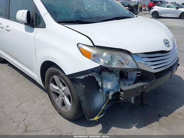 2016 TOYOTA SIENNA LE 8 PASSENGER