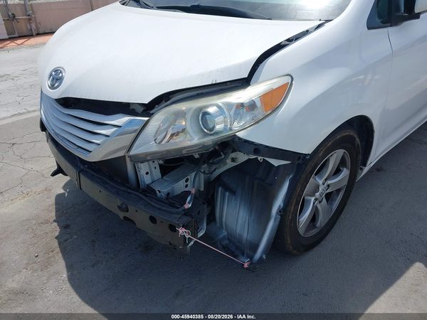 2016 TOYOTA SIENNA LE 8 PASSENGER
