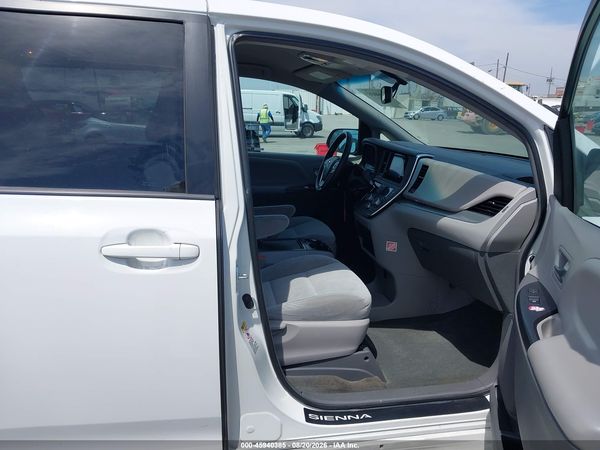 2016 TOYOTA SIENNA LE 8 PASSENGER
