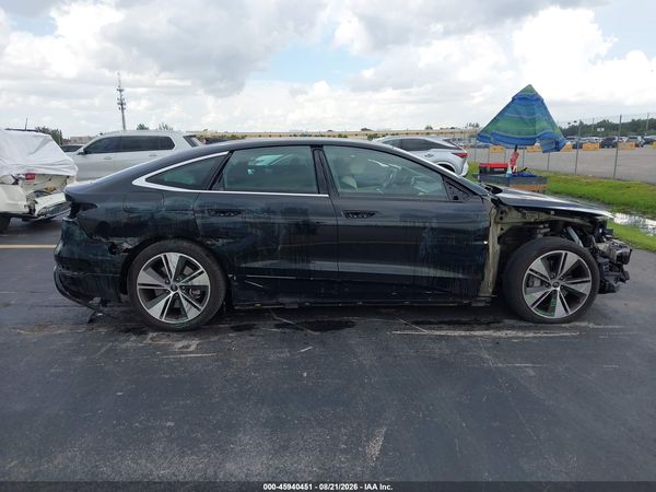 2025 AUDI A6 E-TRON PREMIUM PLUS — I116