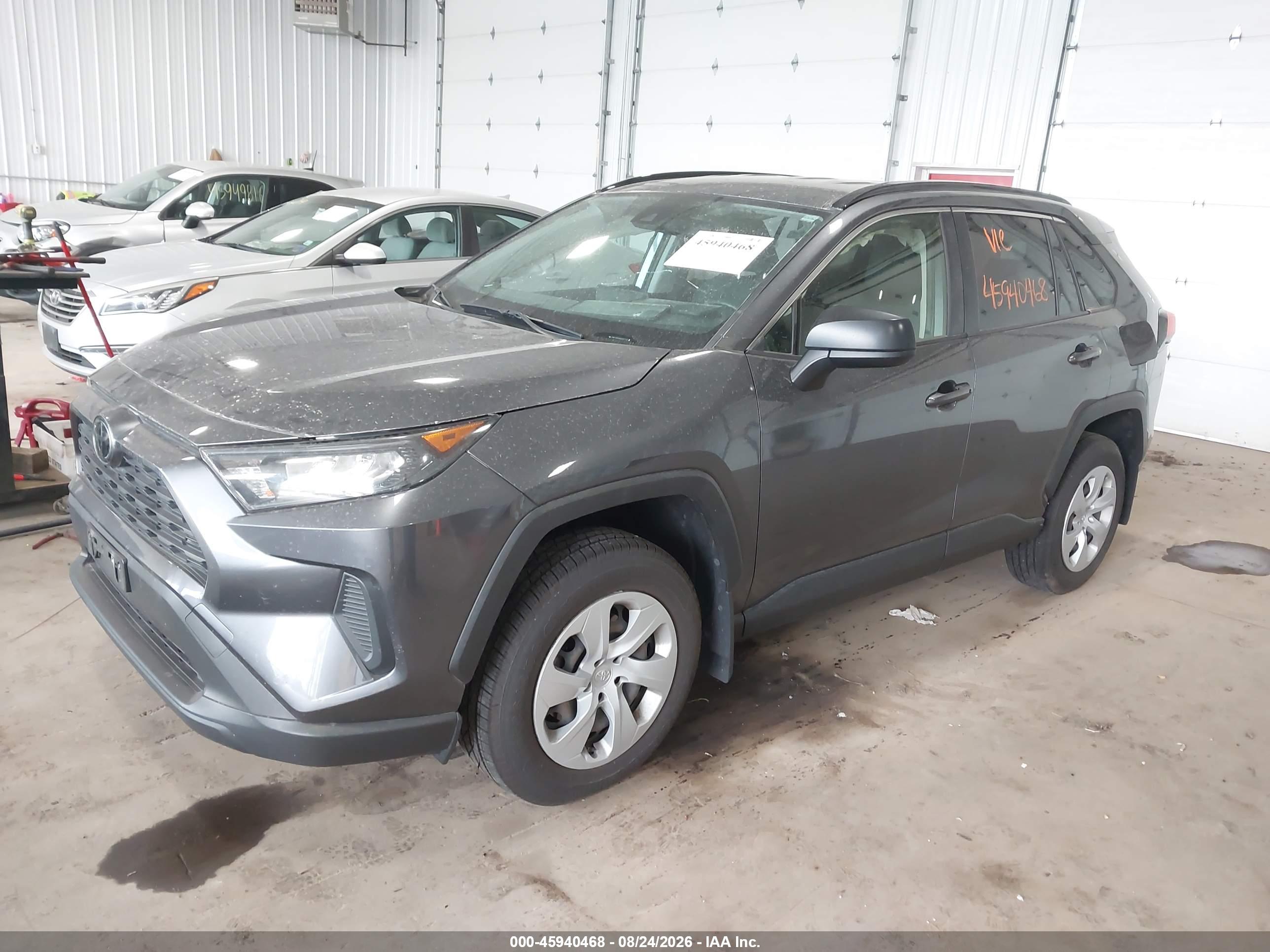 2019 TOYOTA RAV4 LE — I2