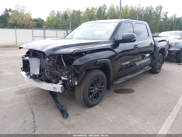 2026 TOYOTA TUNDRA SR5 CREWMAX 5.5' BED