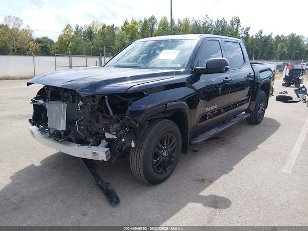 2026 TOYOTA TUNDRA SR5 CREWMAX 5.5' BED