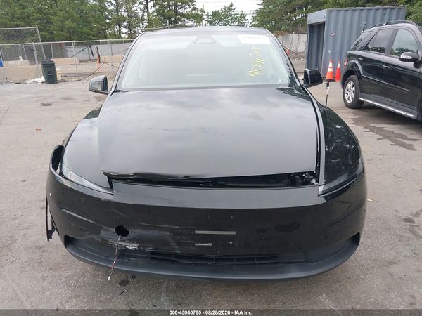 2026 TESLA MODEL Y — I6