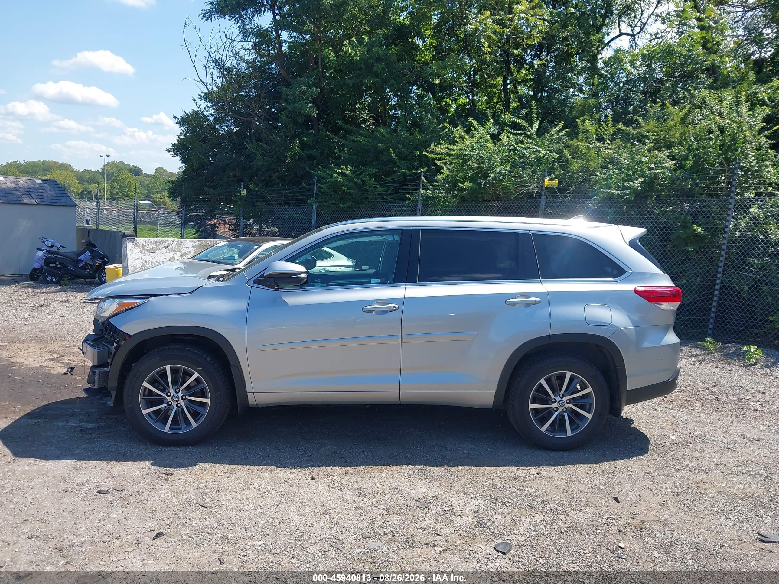 2018 TOYOTA HIGHLANDER XLE