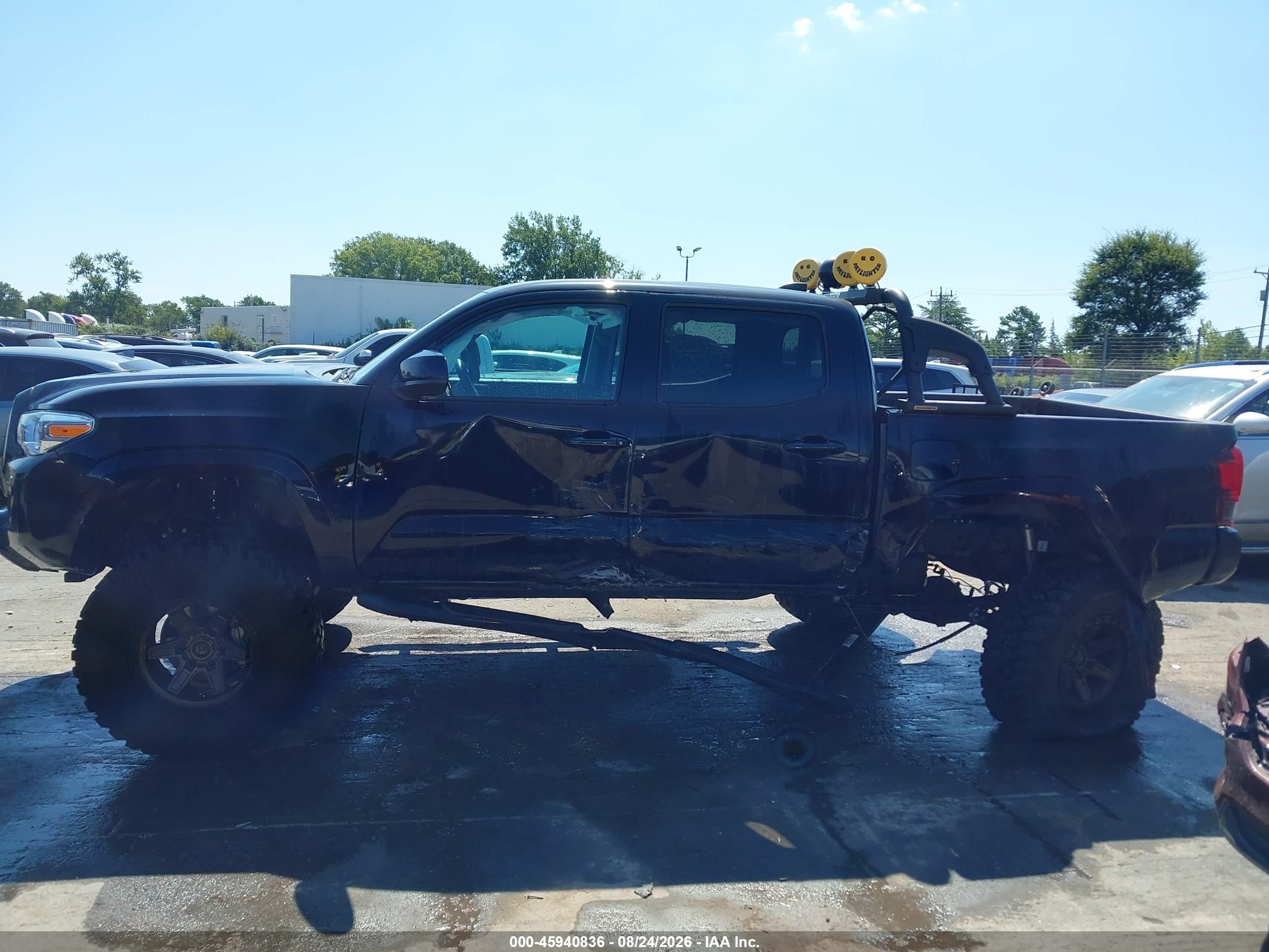 2023 TOYOTA TACOMA SR V6