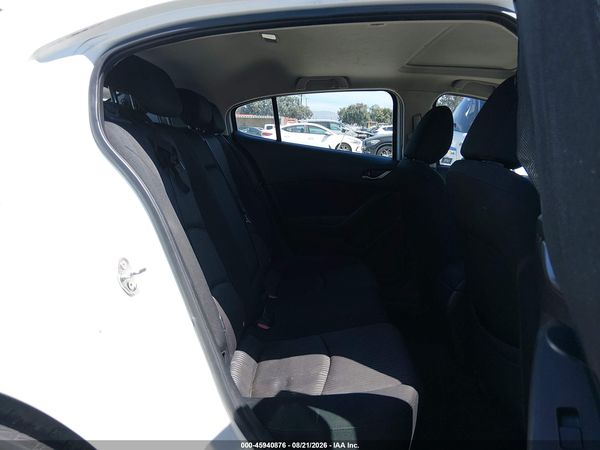 2016 MAZDA MAZDA3 I TOURING — I8
