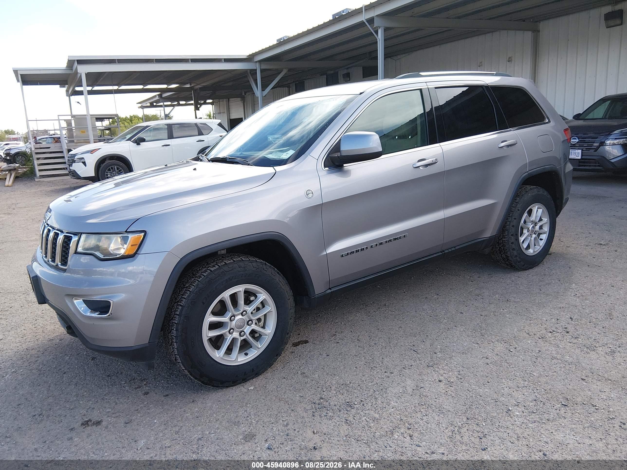 2019 JEEP GRAND CHEROKEE LAREDO E 4X4 — I2