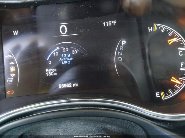 2019 JEEP GRAND CHEROKEE LAREDO E 4X4 — I7