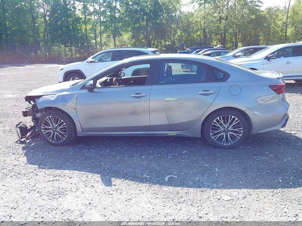 2022 KIA FORTE GT-LINE — I117