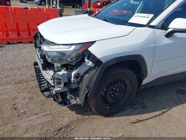 2024 TOYOTA RAV4 LE — I153