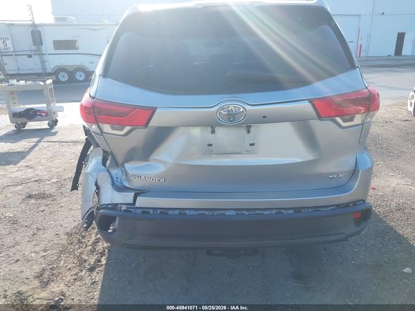 2018 TOYOTA HIGHLANDER XLE