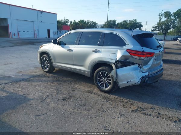 2018 TOYOTA HIGHLANDER XLE