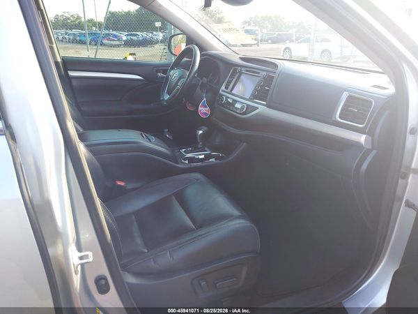 2018 TOYOTA HIGHLANDER XLE