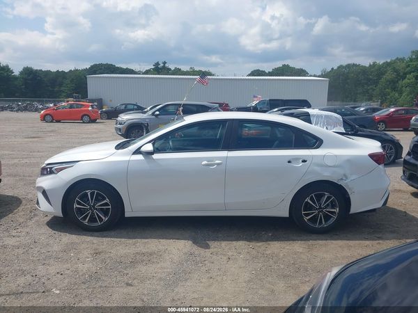 2023 KIA FORTE LXS — I117