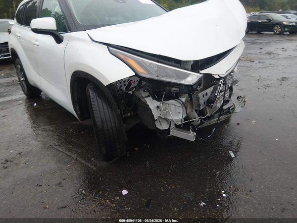 2024 TOYOTA HIGHLANDER XLE — I155