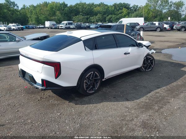 2025 KIA K4 GT-LINE