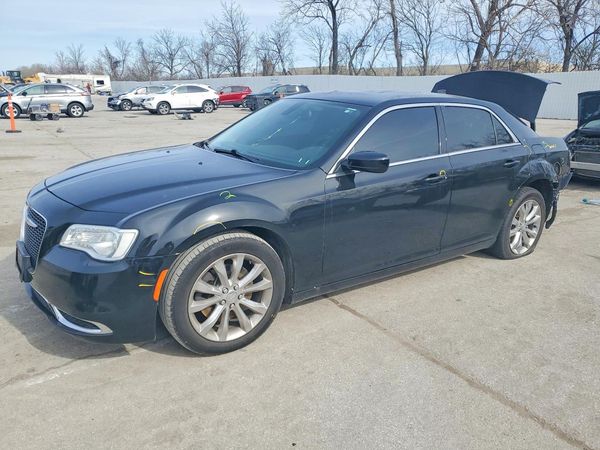 2018 CHRYSLER 300